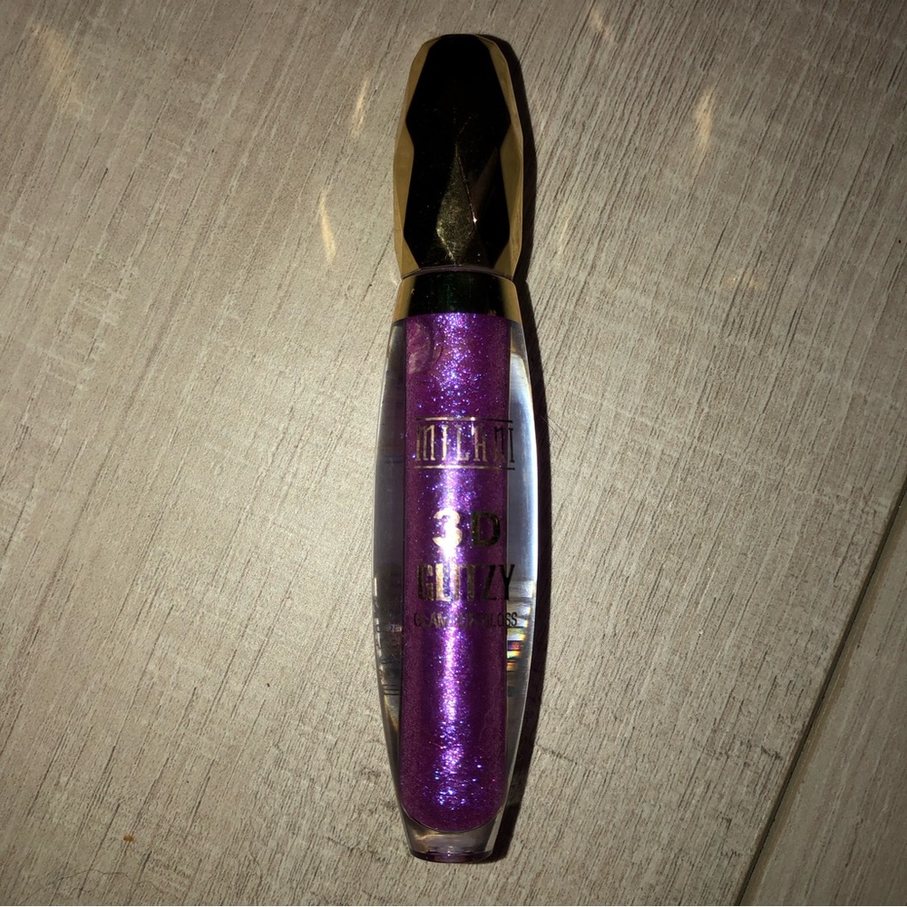 Milani lip gloss shines